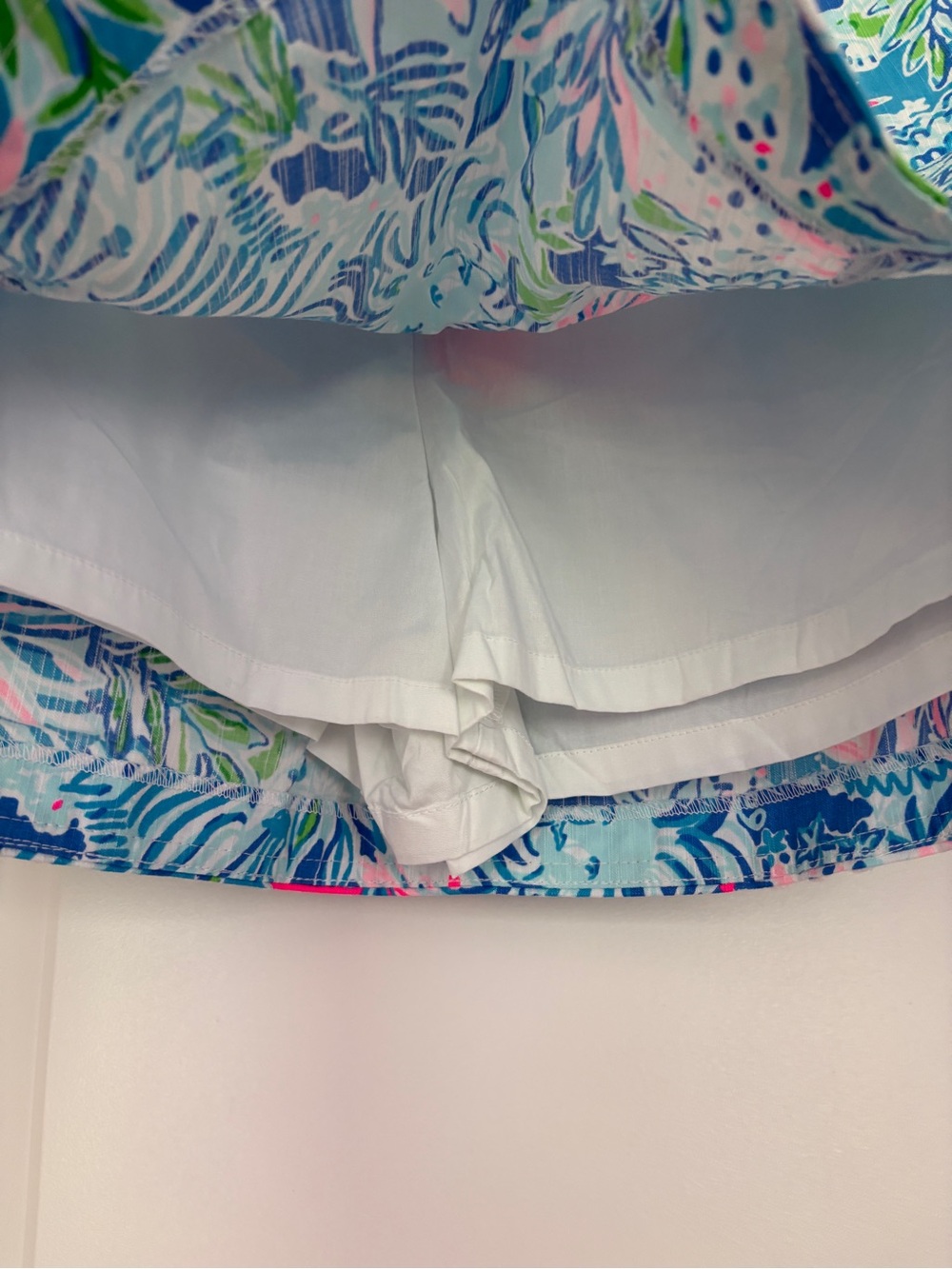 Lilly Pulitzer Patty Skort “Lion Around” - Picture 2 of 3